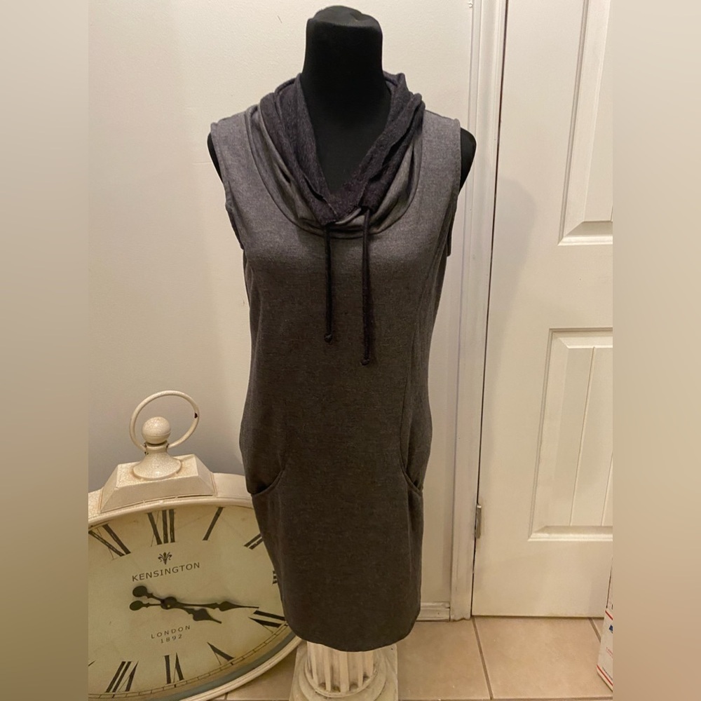 Woodland athletic Dress  S EUC pockets